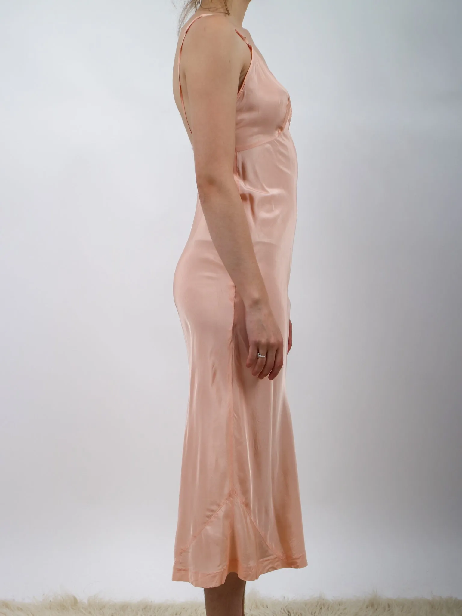 1940s Peach Taffetta Slip Dress