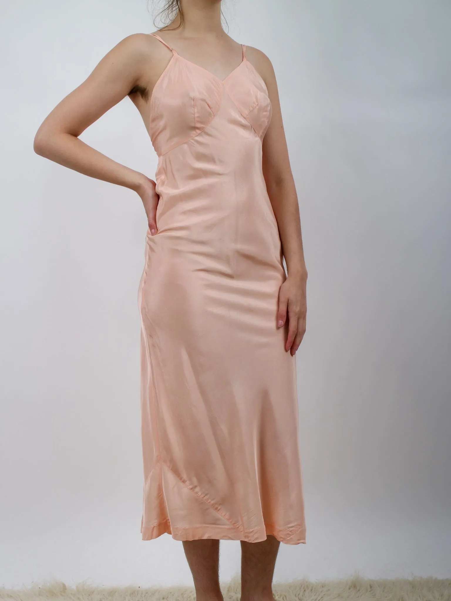 1940s Peach Taffetta Slip Dress