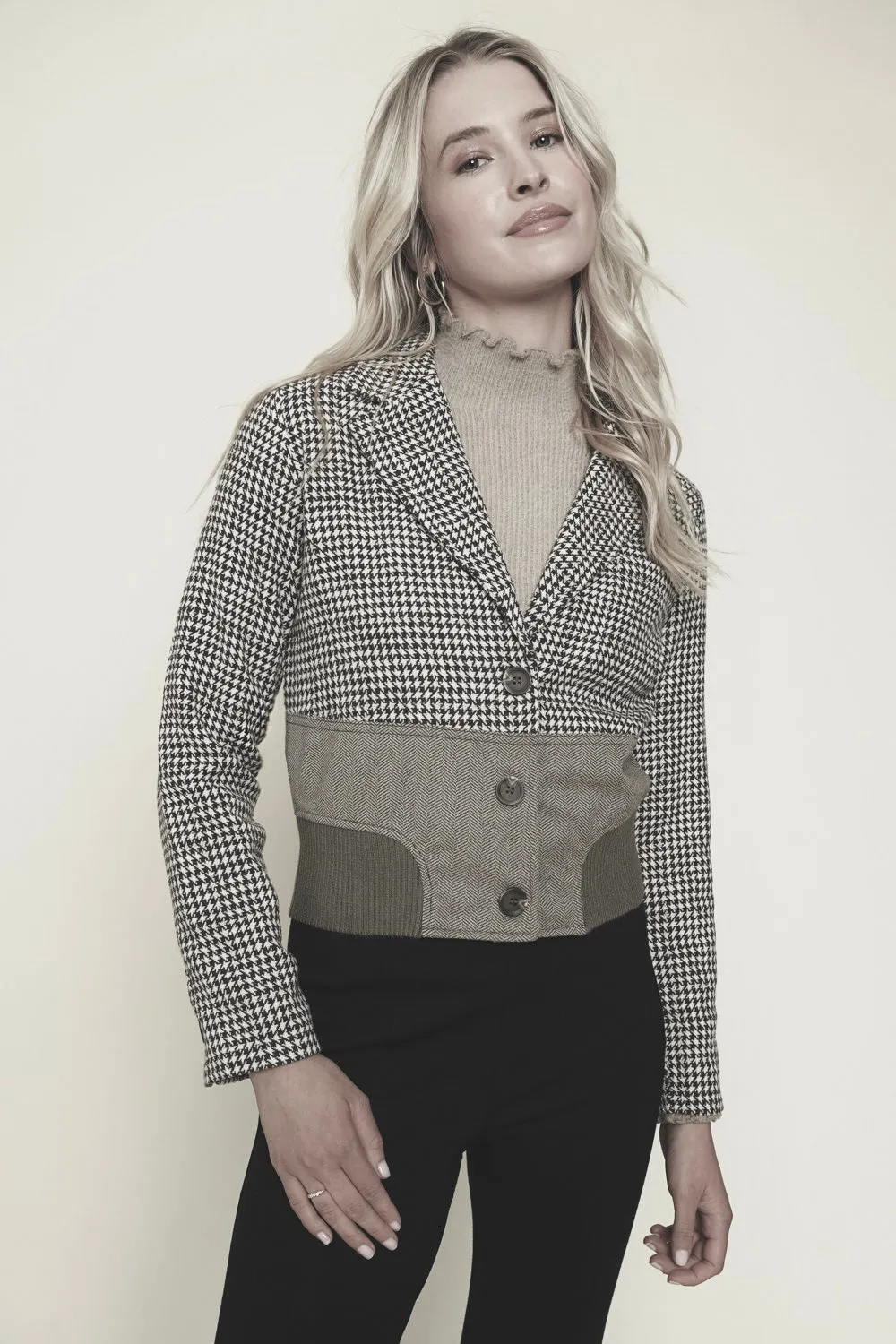 Fitted Houndstooth Jacket